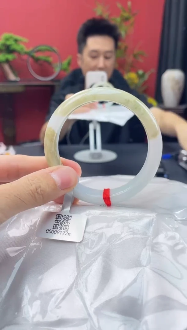 未镶嵌手镯翡翠10