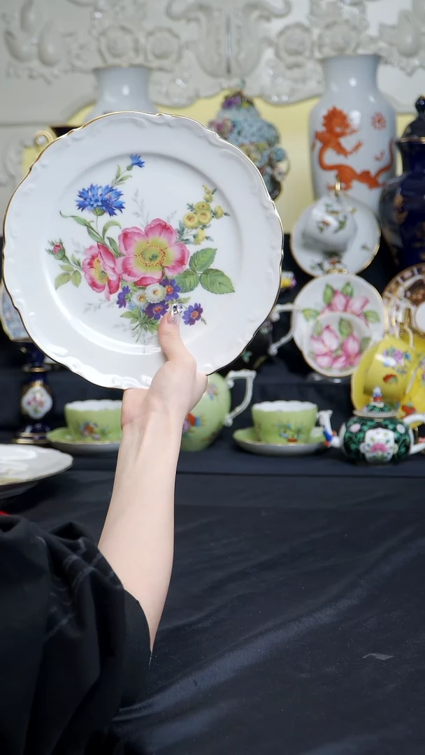 骨瓷婷婷中古器物如图所示40