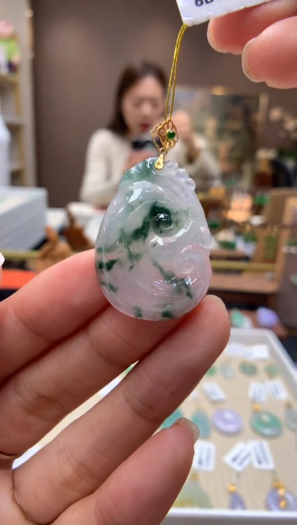 【闪购商品】翡翠颈饰18K金镶嵌如意
