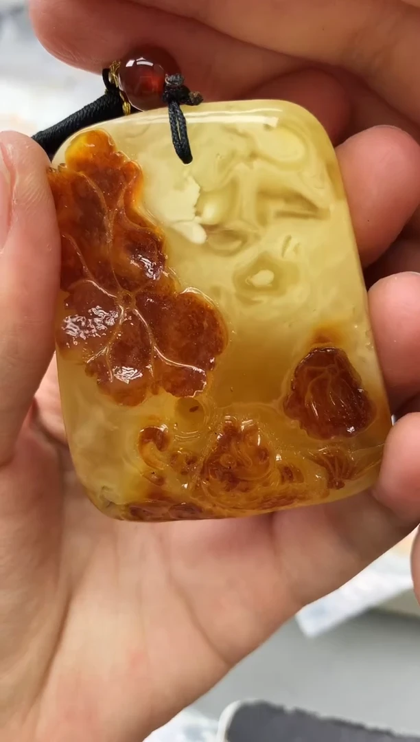 未镶嵌琥珀珠宝奇石267