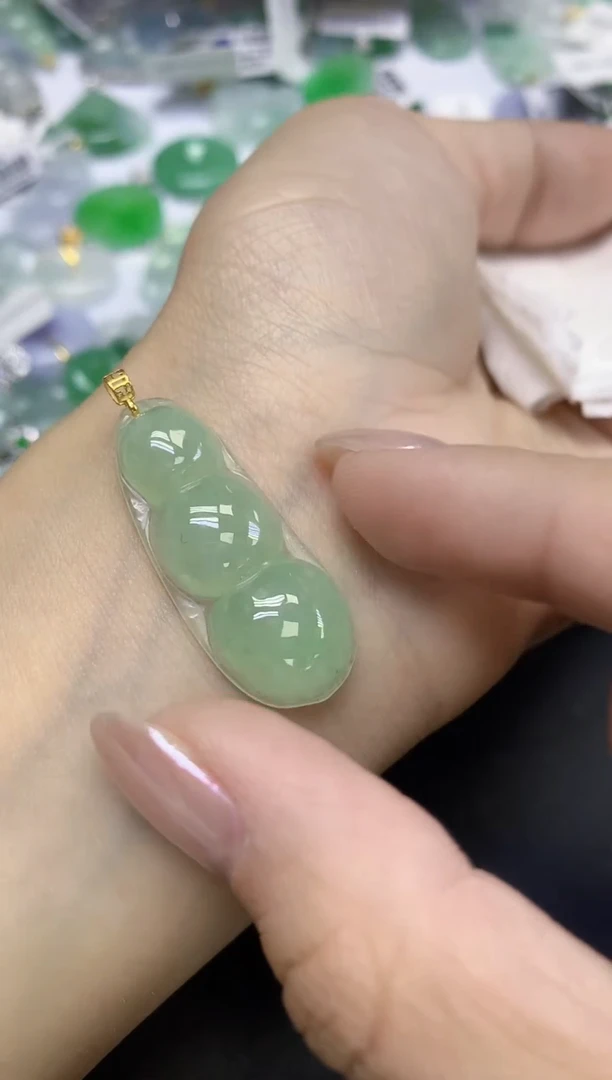 颈饰18K金镶嵌翡翠天然缅甸翡翠A货百元以上9元证书费自理