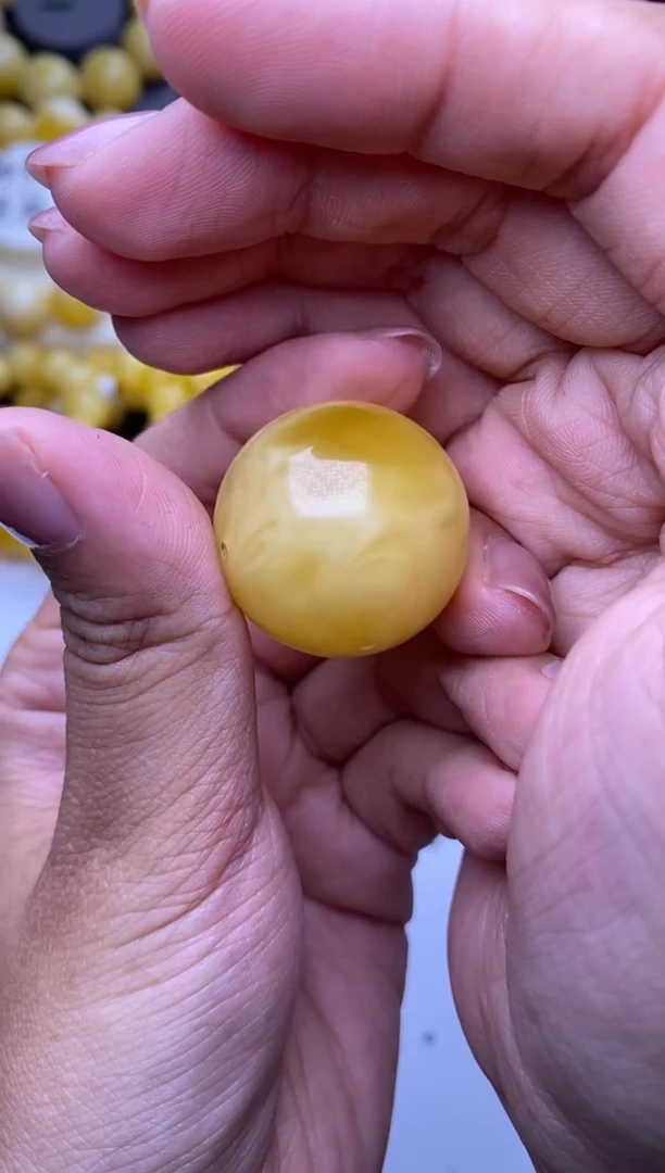 裸石琥珀未镶嵌大小姐珠宝79