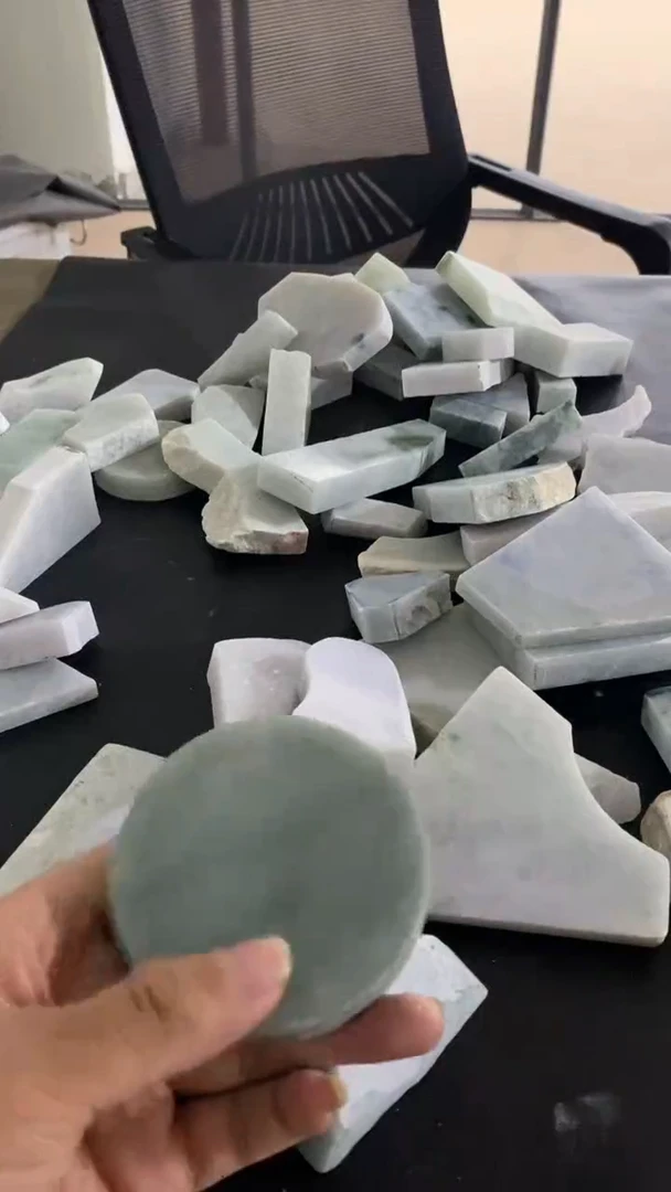 【闪购商品】定制翡翠未镶嵌翡翠多样性发其一