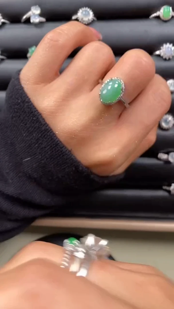 【闪购商品】翡翠戒指银S925镶嵌6670