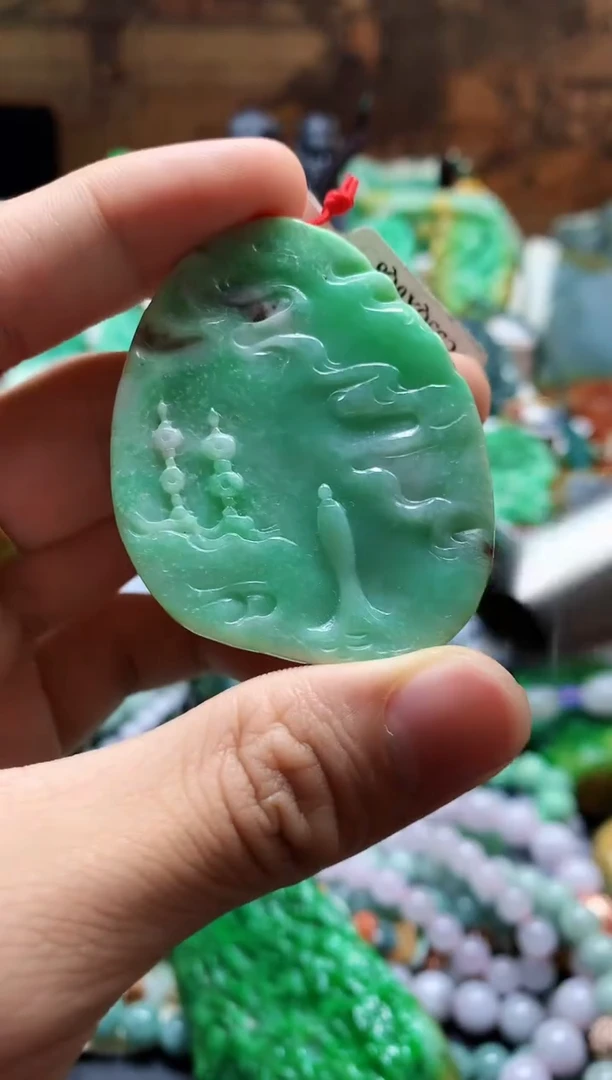 颈饰未镶嵌翡翠天然A货翡翠