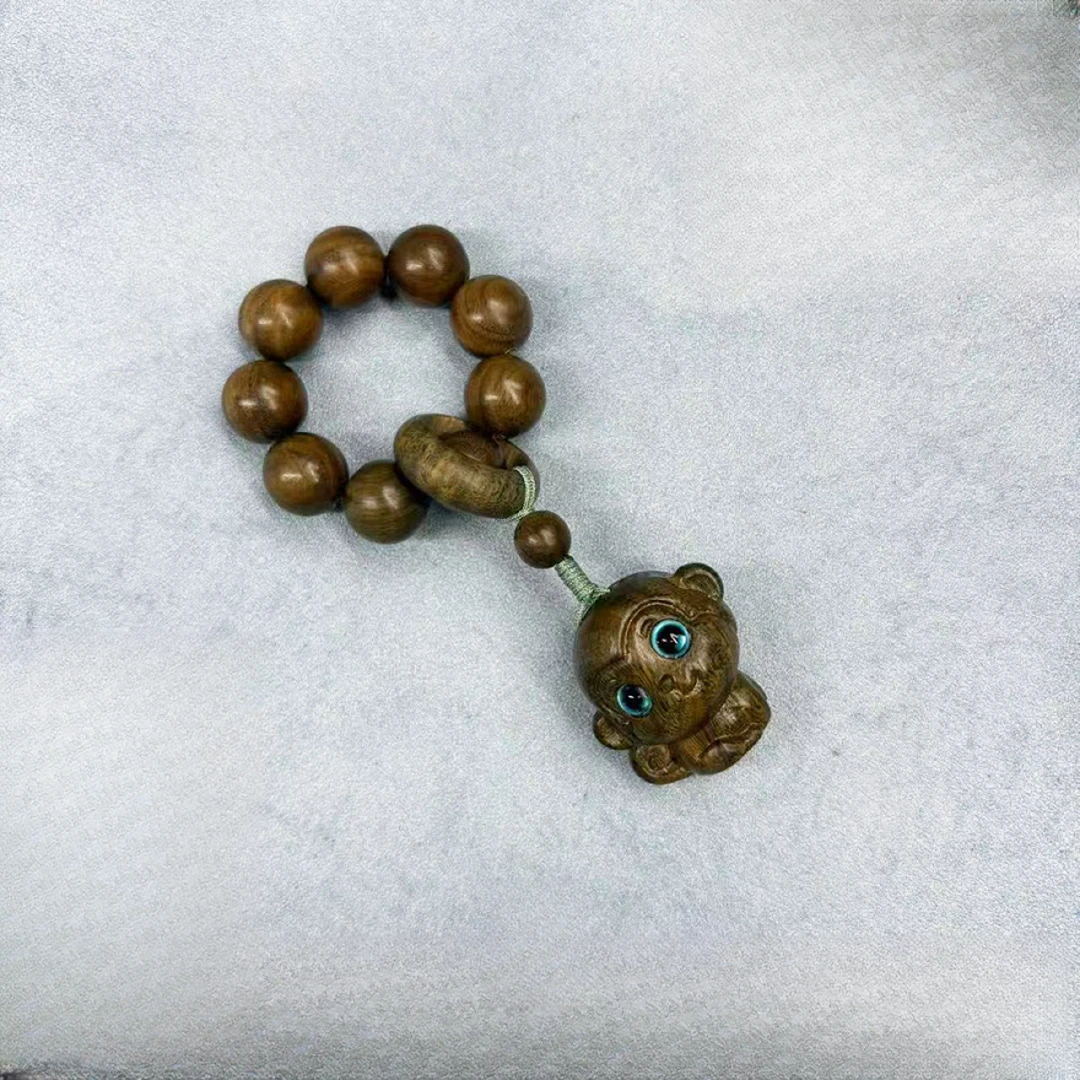 小猴子 绿檀木1.2cm 手把件 盘玩件