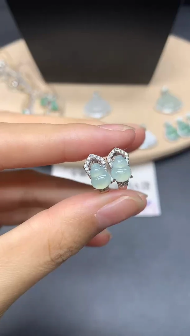 【闪购商品】翡翠耳饰银S925镶嵌葫芦【多样性发其一】