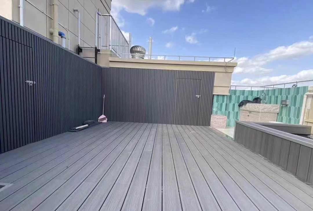 二代共挤塑木地板户外庭院阳台防腐木塑地板花园二代双面共挤压花