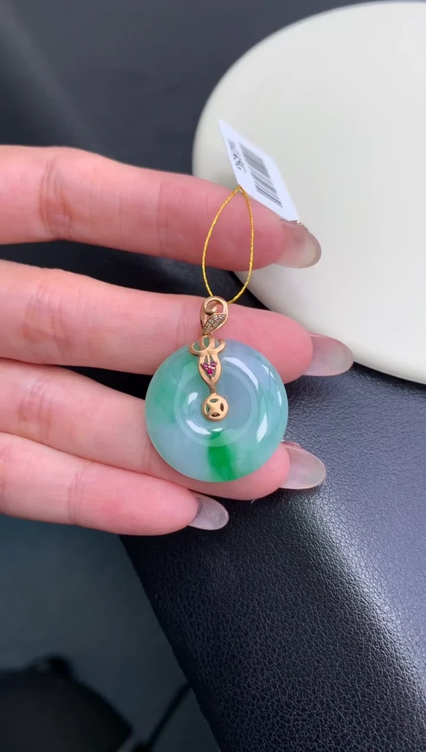 18K金镶嵌定制翡翠48小时鉴赏期 退货不扣服务费