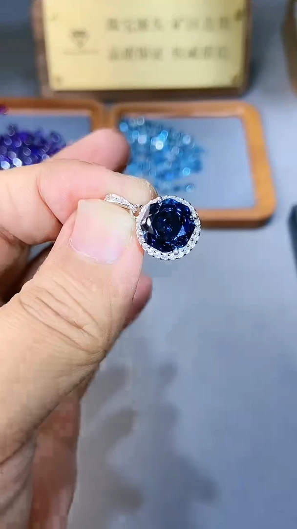 【闪购商品】托帕石颈饰银S925镶嵌354