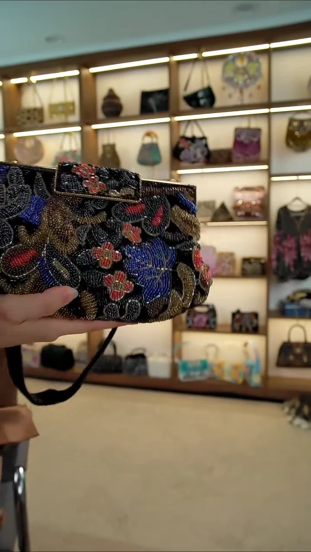 织物49百格汇手工串珠包