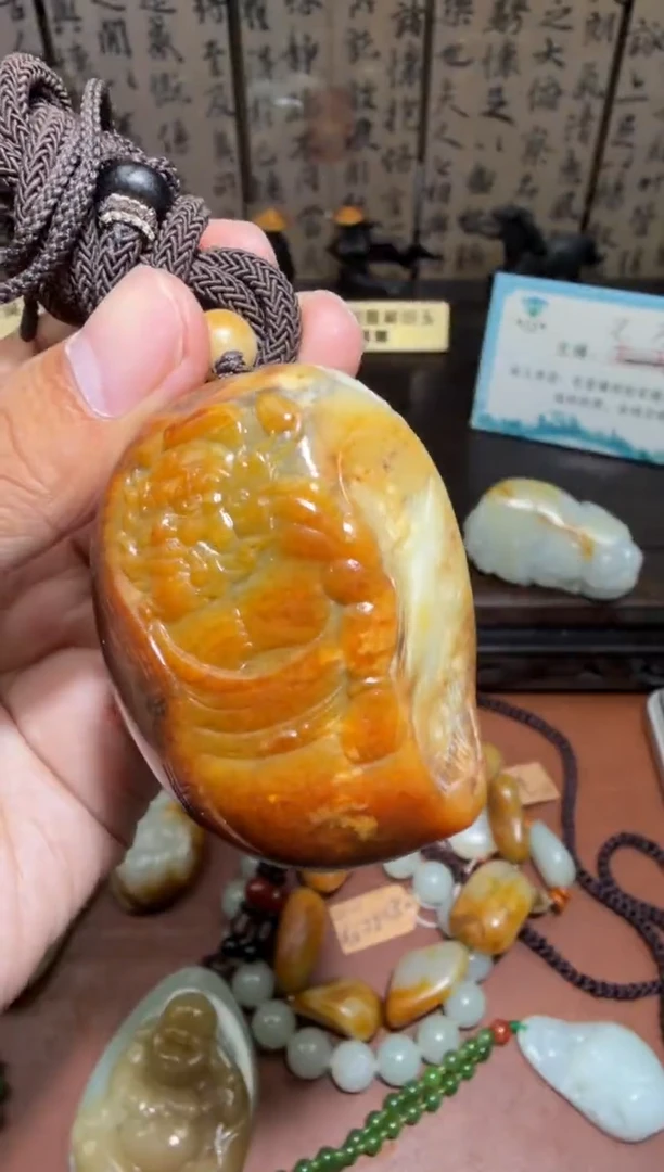 未镶嵌和田玉挂件和田玉