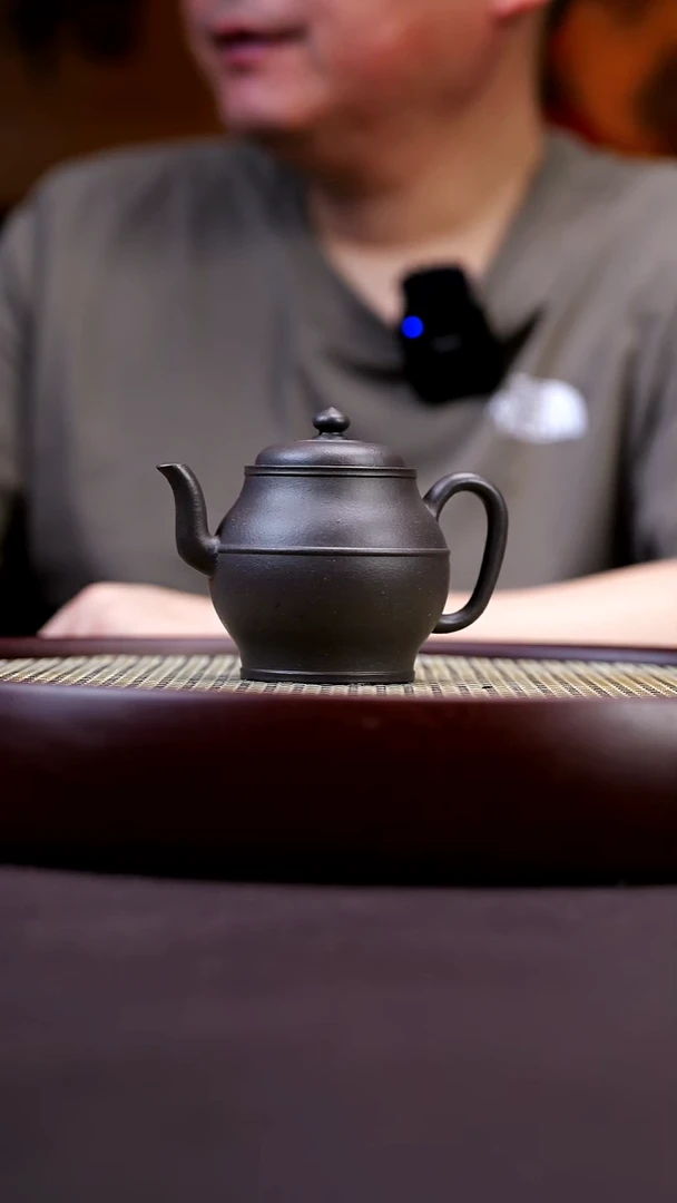 茶壶紫砂紫砂茶壶（腰线宫灯）