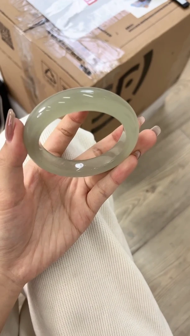 未镶嵌手镯石英质玉93-56D