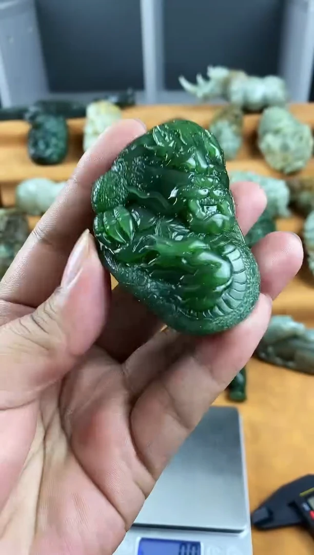 未镶嵌和田玉把件1