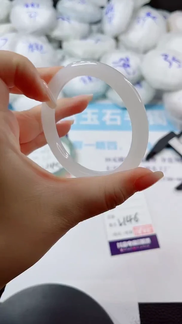 未镶嵌手镯石英质玉多样性发货V146