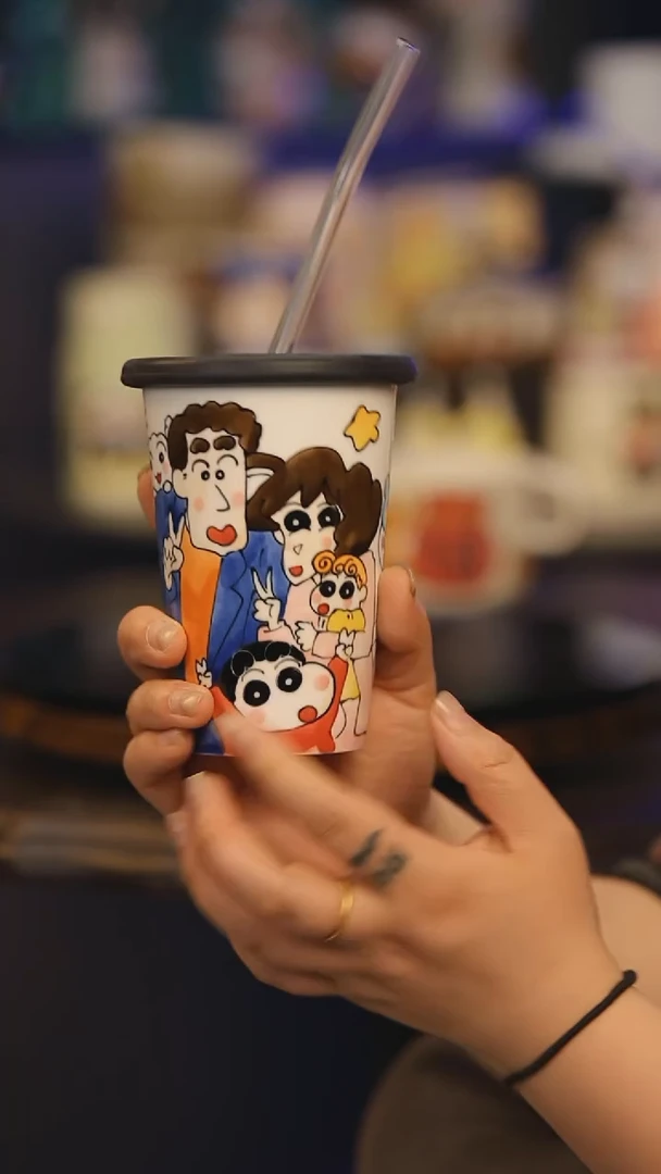 【闪购商品】摆件景德镇釉下彩绘设计师款式陶瓷