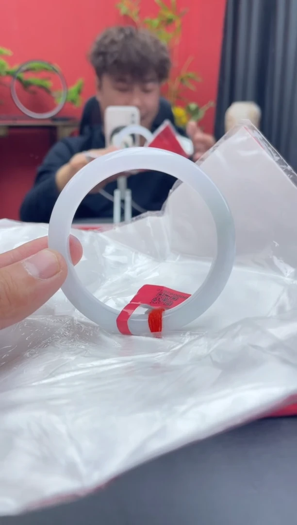 未镶嵌手镯翡翠10