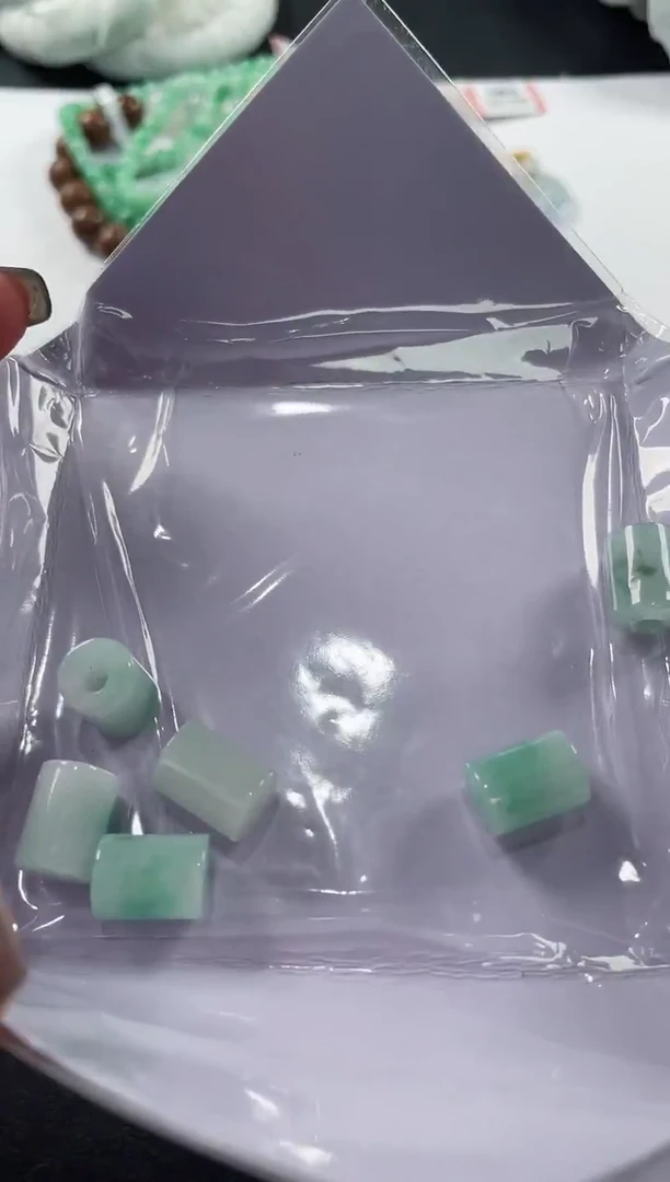 颈饰未镶嵌翡翠2（多样性发一件）