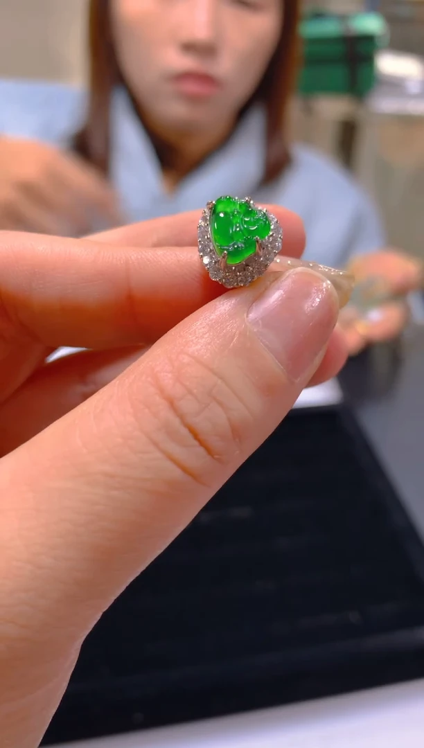 未镶嵌戒指翡翠多样性发一