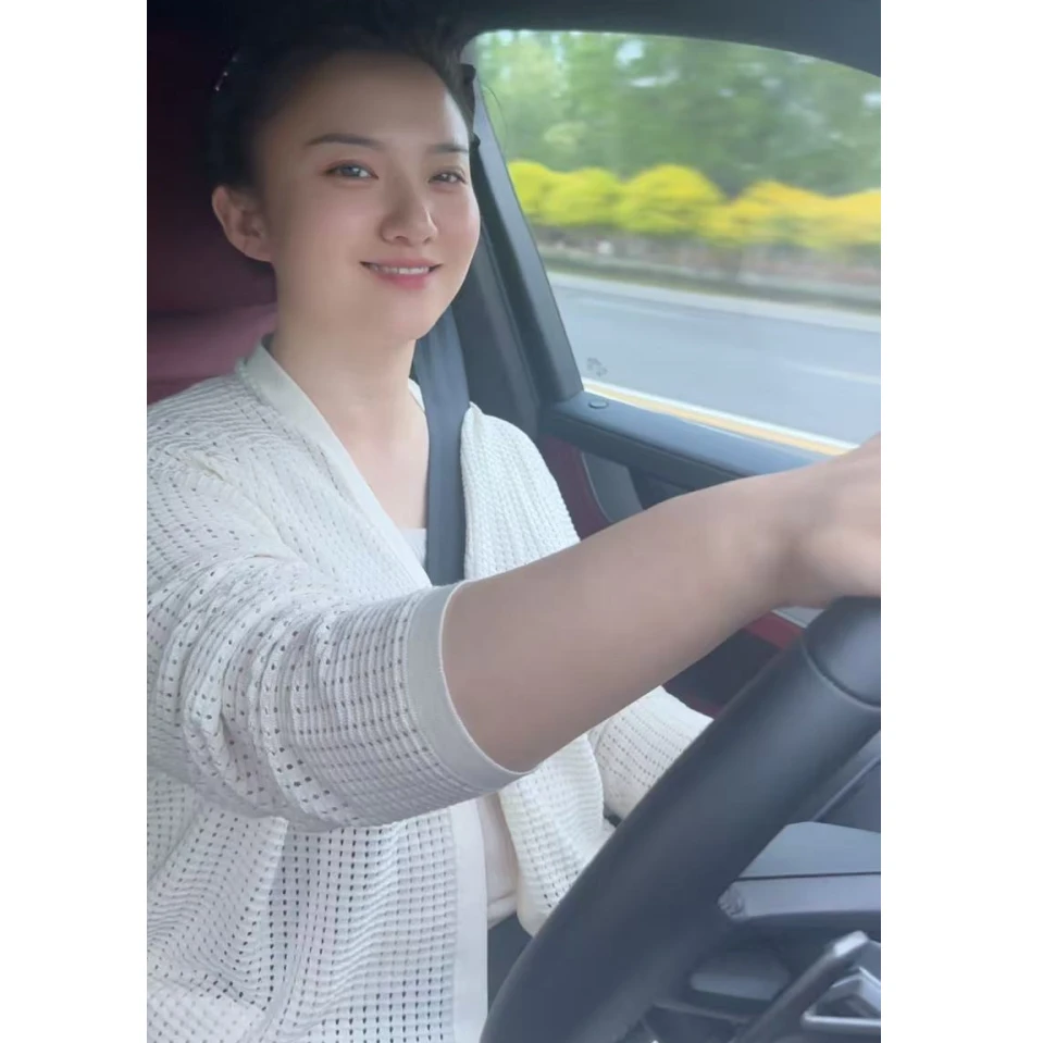 夏季新款精纺薄款100%桑蚕丝镂空开衫外套女士休闲百搭披肩针织衫