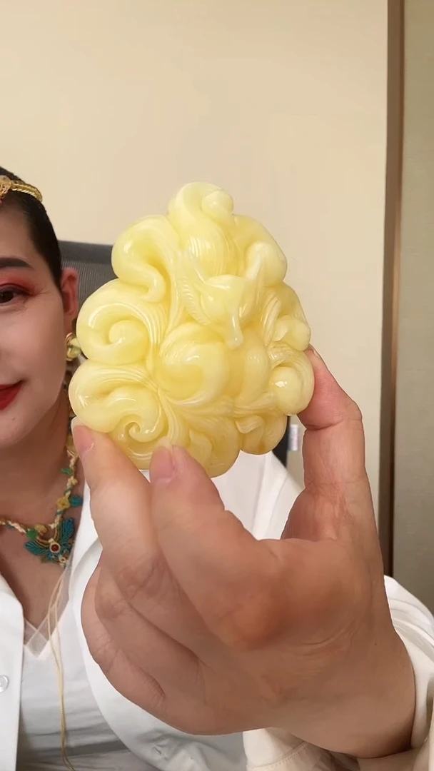 琥珀颈饰未镶嵌吊坠