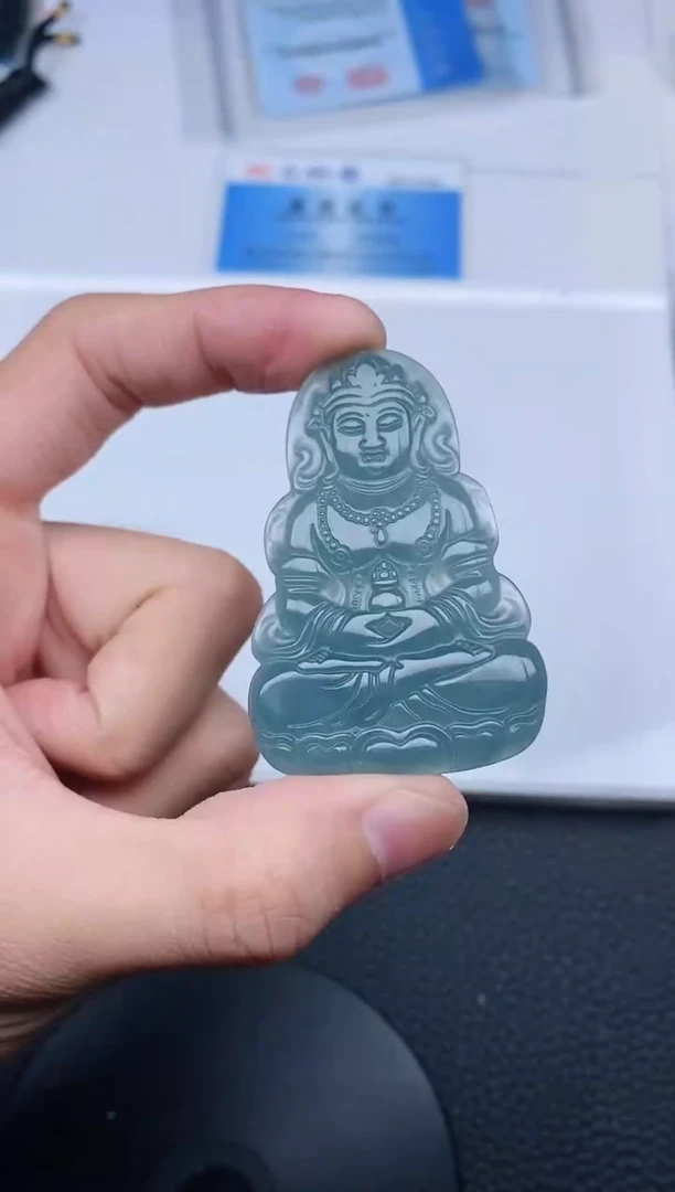 颈饰未镶嵌翡翠1