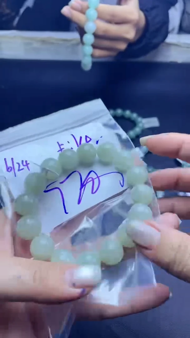 定制翡翠未镶嵌珠串