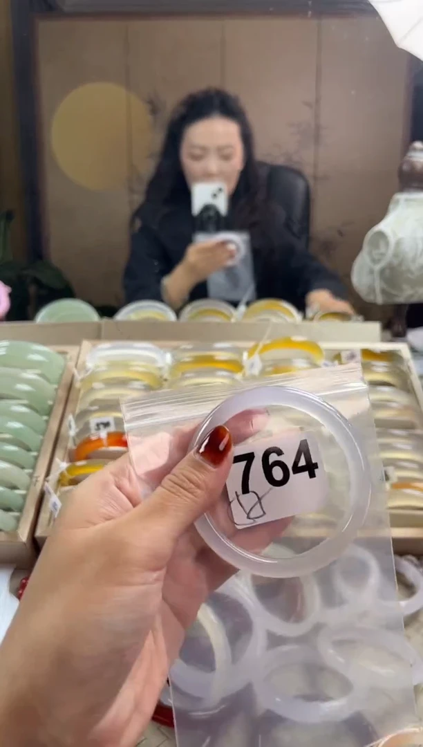 手镯玛瑙/玉髓未镶嵌764