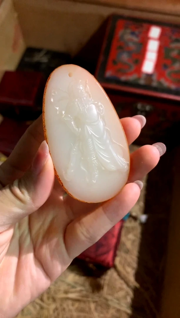 颈饰未镶嵌和田玉（子料）润玉潭精品专属摆件