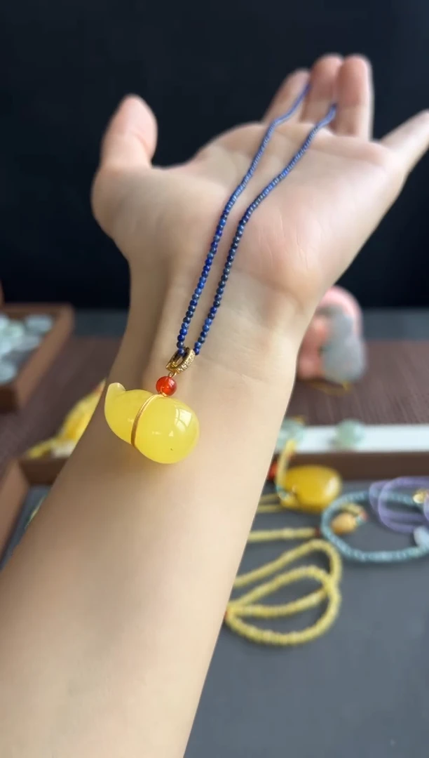 蜜蜡吊坠(赠链)未镶嵌307买断