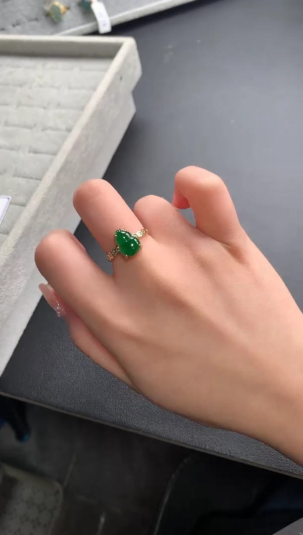 【闪购商品】翡翠戒指银S925镶嵌52142