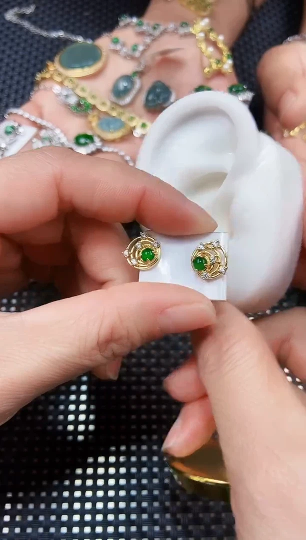 【闪购商品】翡翠耳饰未镶嵌11111111