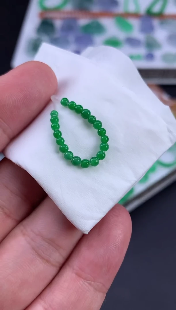 未镶嵌定制翡翠梧*翡翠