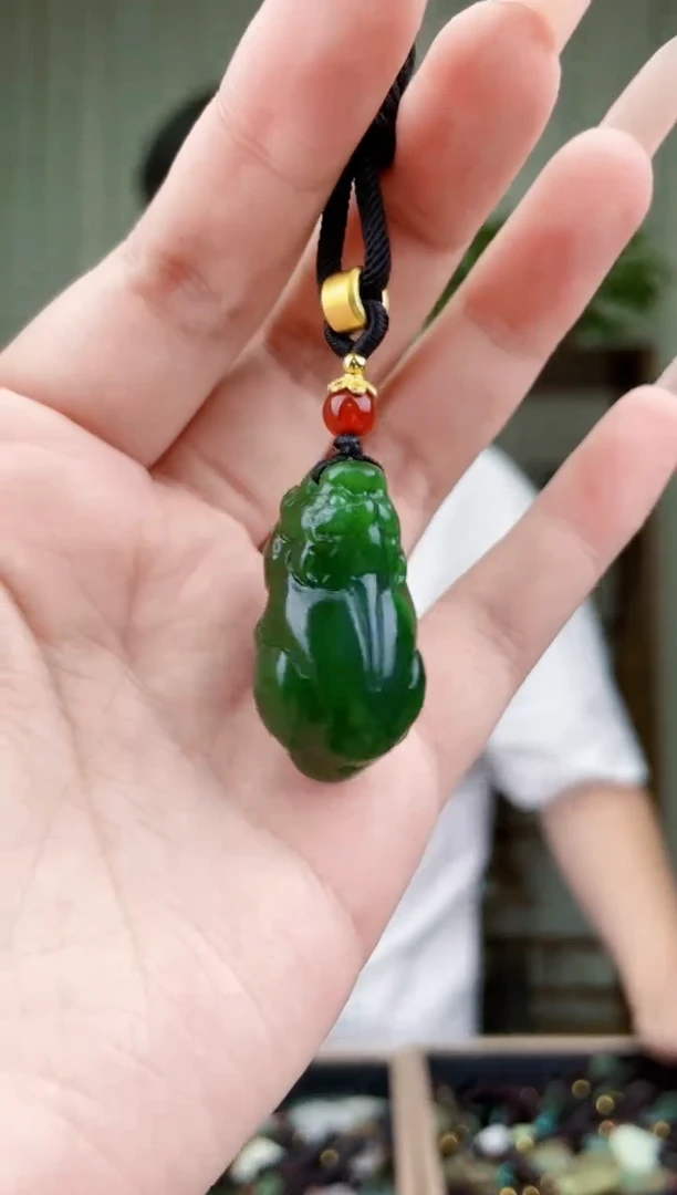 和田玉未镶嵌挂件拍一发一，多样性发货！