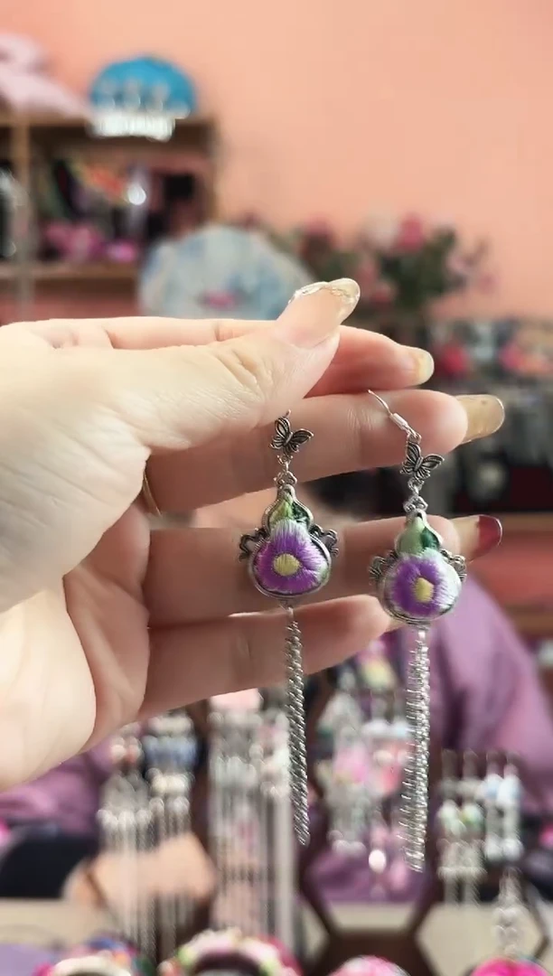 艺枝独绣手工饰品  149