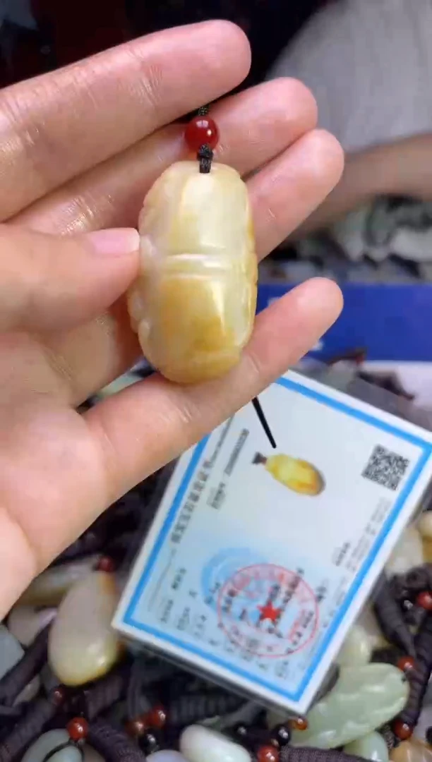 未镶嵌和田玉挂件1