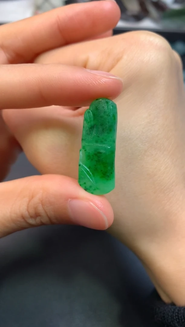 【闪购商品】定制翡翠未镶嵌1068698243