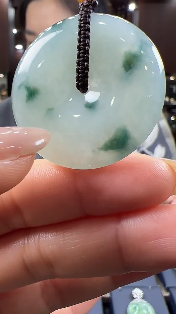 【闪购商品】翡翠挂件未镶嵌平安扣