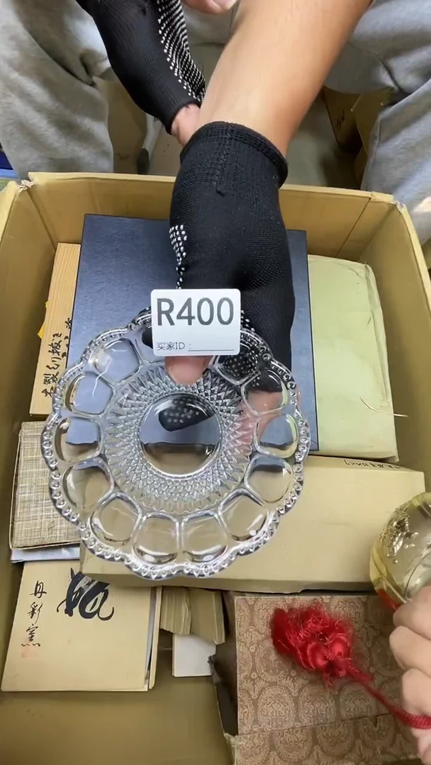 瓷片猫*鹰R400默认微瑕，谨慎参拍