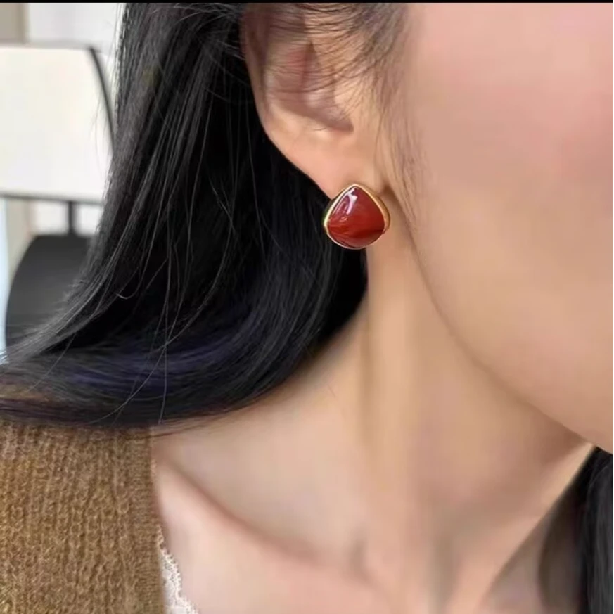 铜合金耳饰 《货号8326》 红色菱形耳钉