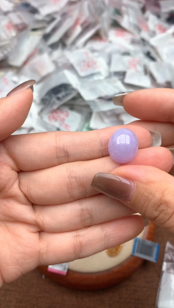 未镶嵌挂件翡翠—