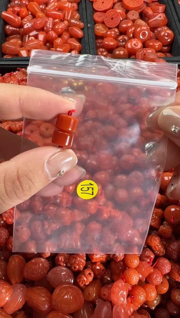 【闪购商品】南红玛瑙颈饰未镶嵌1