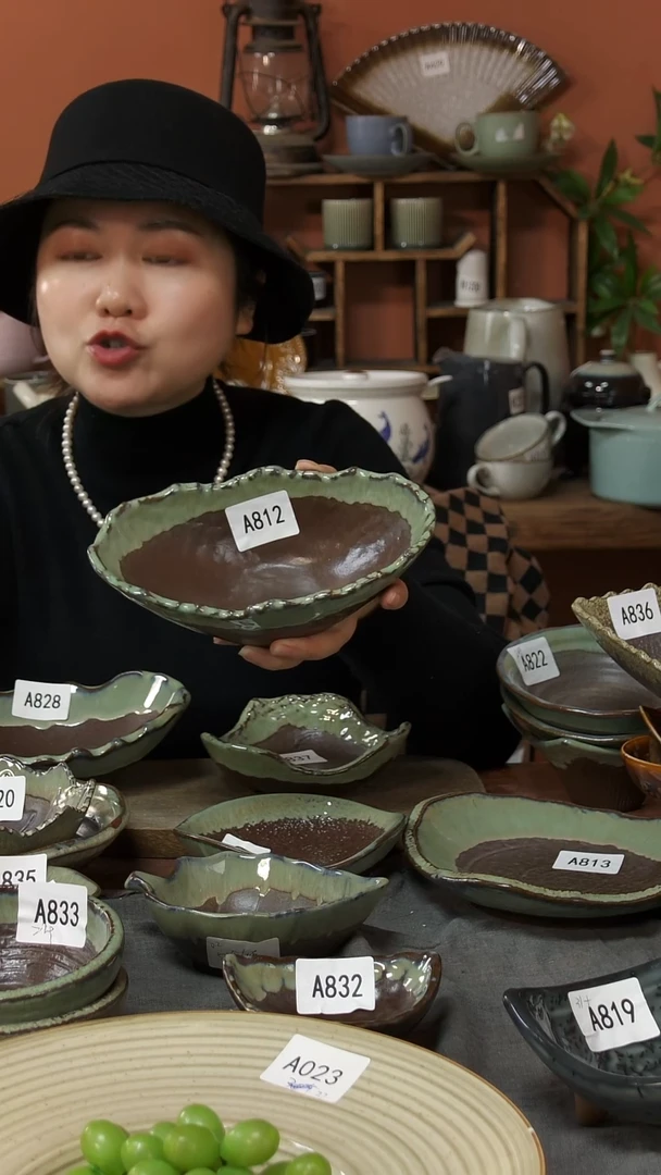 陶瓷A812陶瓷粗陶红泥船型碗一个微瑕20.5*12*7