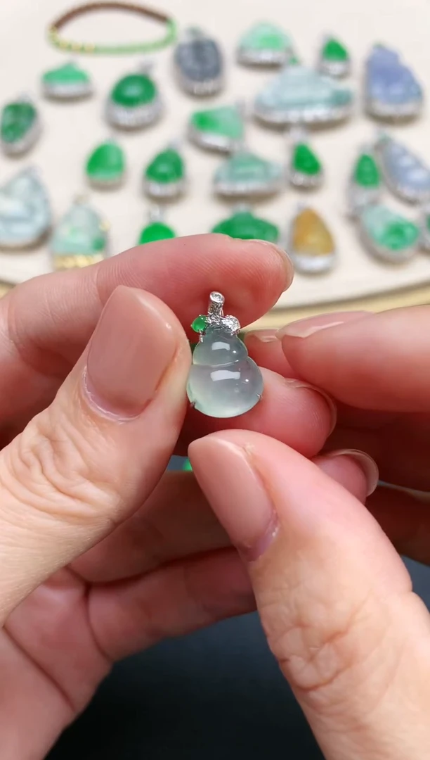 翡翠18K金镶嵌吊坠(不含链)葫芦|1980+0