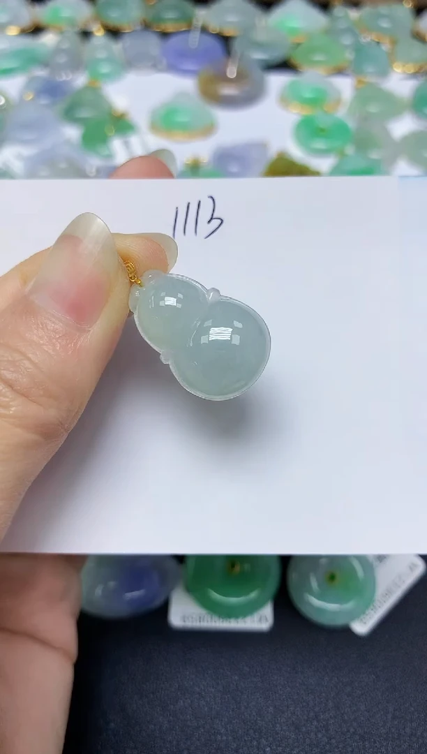 翡翠未镶嵌颈饰 天然翡翠A货