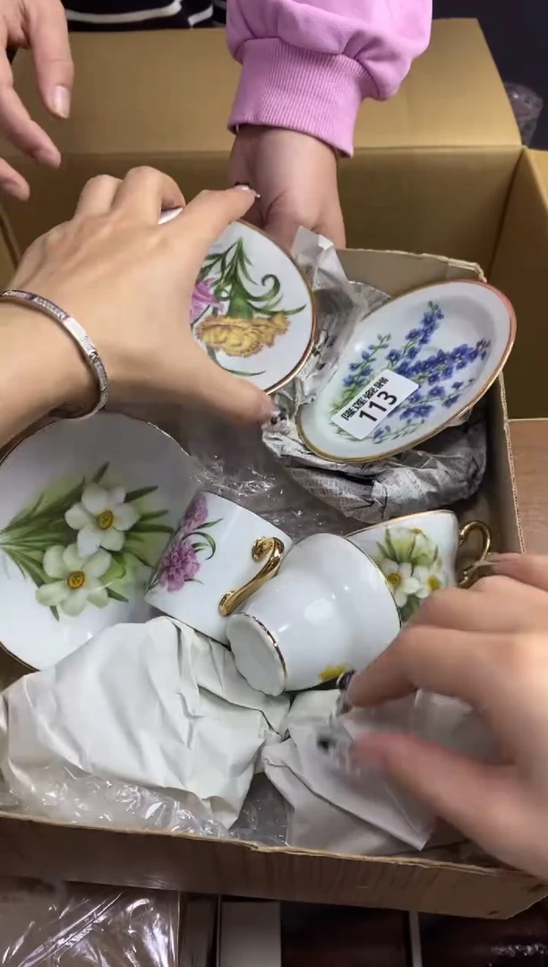 【闪购商品】瓷片隆莲瓷器欢迎大家