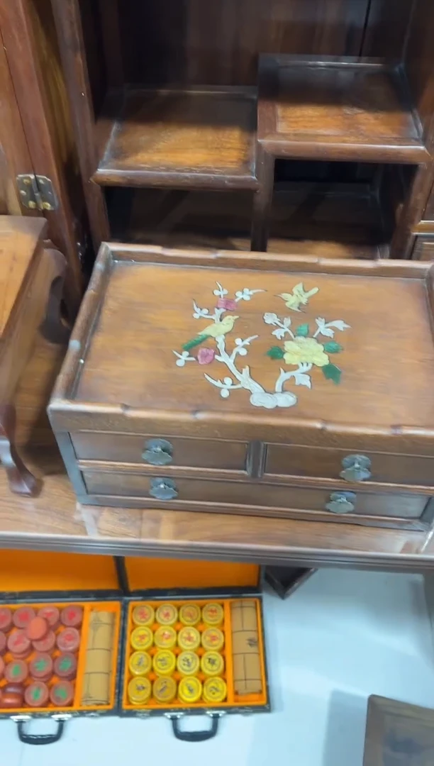 花梨木螺钿都城箱