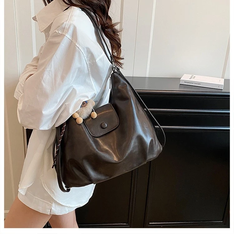 【短视频专享福利】高品质单肩斜挎包女款爆款2025新款托特包双肩包