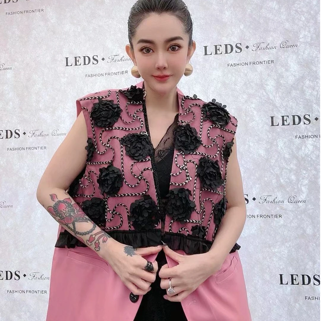 LEDS 25113 春季新款立体花拼接马夹